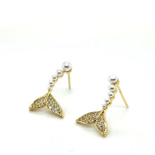  DIVA Autumn Tail Studs